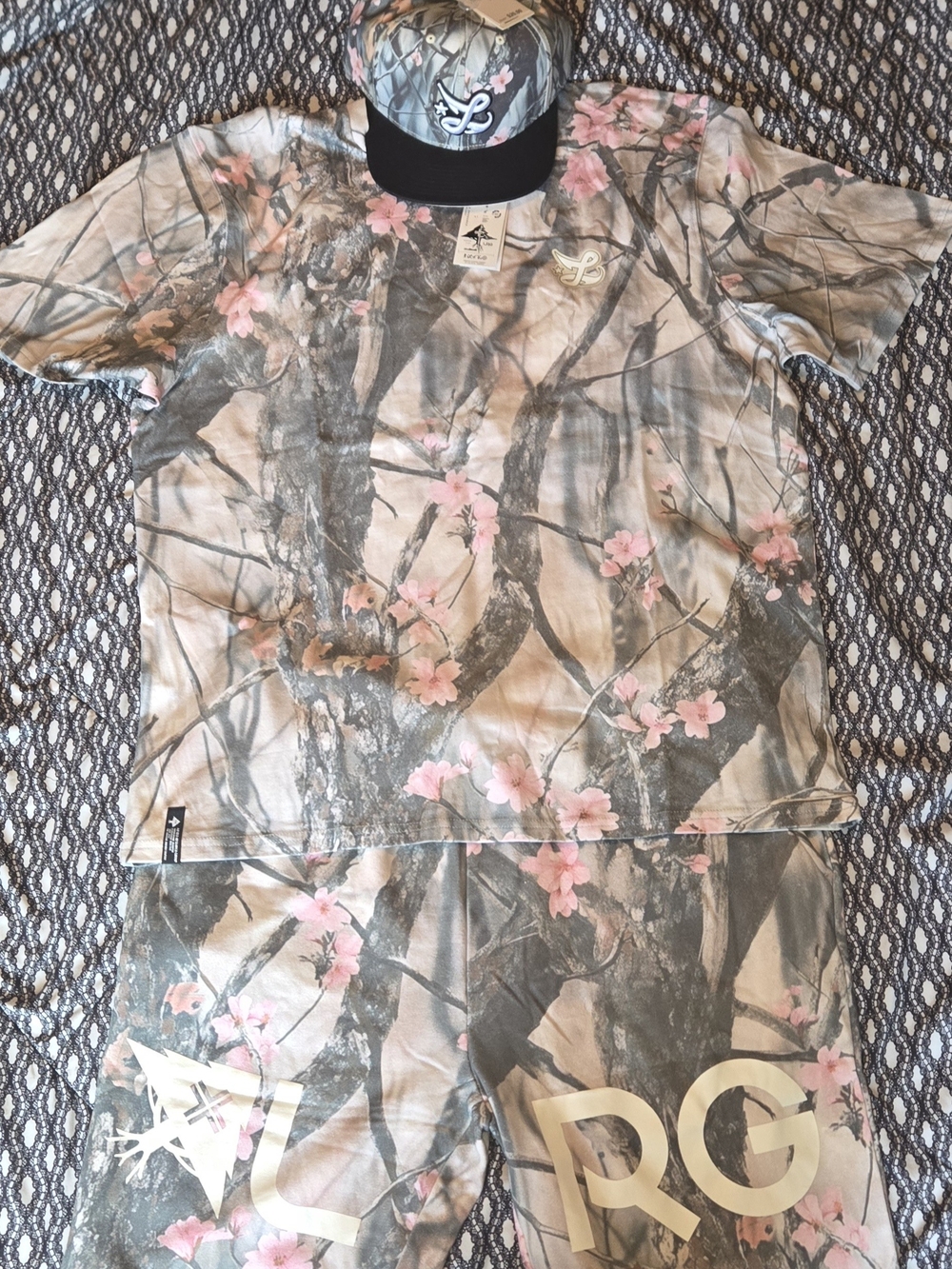 LRG Cherry Blossom Tree Camo- 2 Piece Set + Snapback Hat Large
